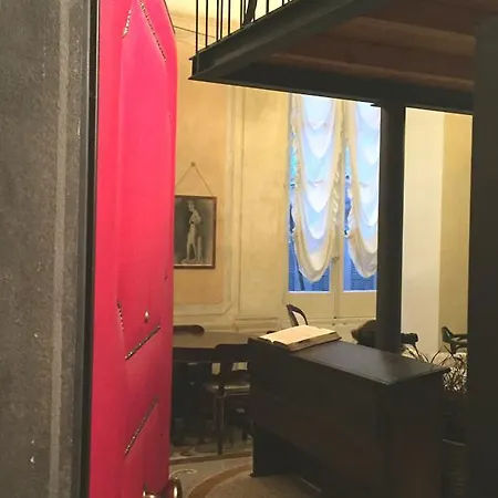 La Casa Di Einstein * Genoa