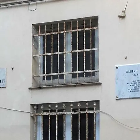 La Casa Di Einstein Genoa